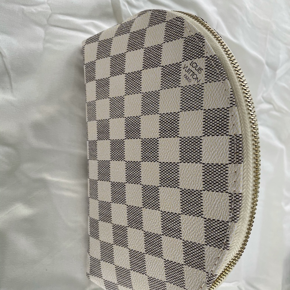 Makeup Designer pouch - Picture 2 of 3